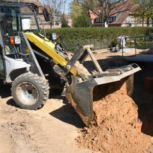 Tanz mit dem Bagger: Auch bei wenig Platz können wir arbeiten